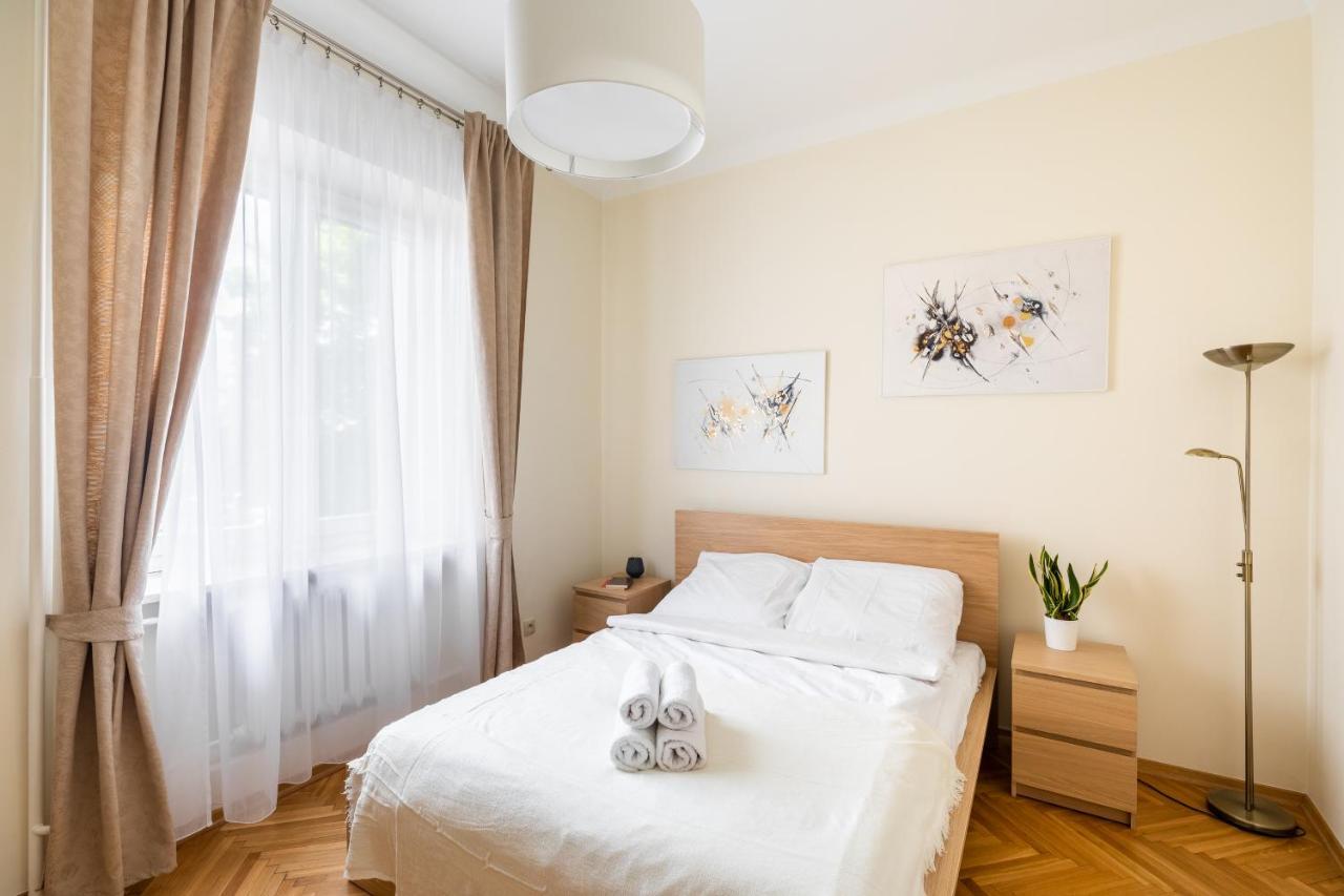 P&O Serviced Apartments Plac Konstytucji วอร์ซอ ภายนอก รูปภาพ