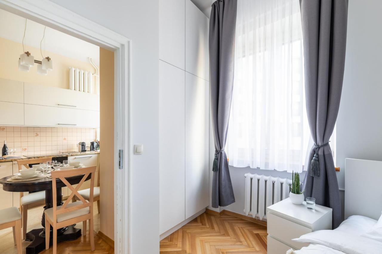 P&O Serviced Apartments Plac Konstytucji วอร์ซอ ภายนอก รูปภาพ